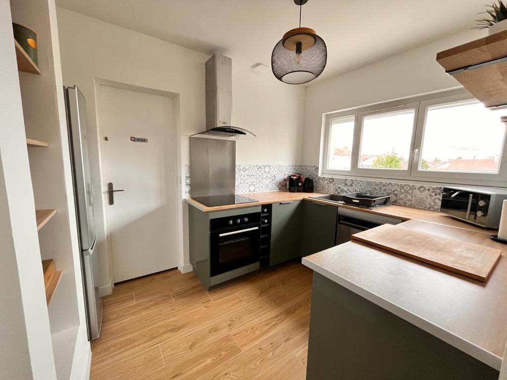 Duplex Familial Proche Gare Et Hyper Centre Ville Villepreux Екстер'єр фото